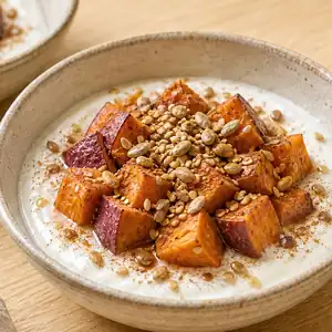 Batata asada con yogur y canela